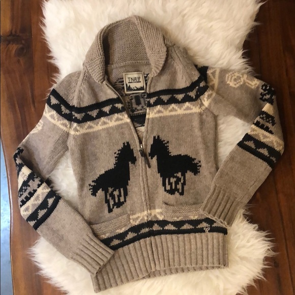TNA Sweaters - TNA Chunky Sweater Size Medium